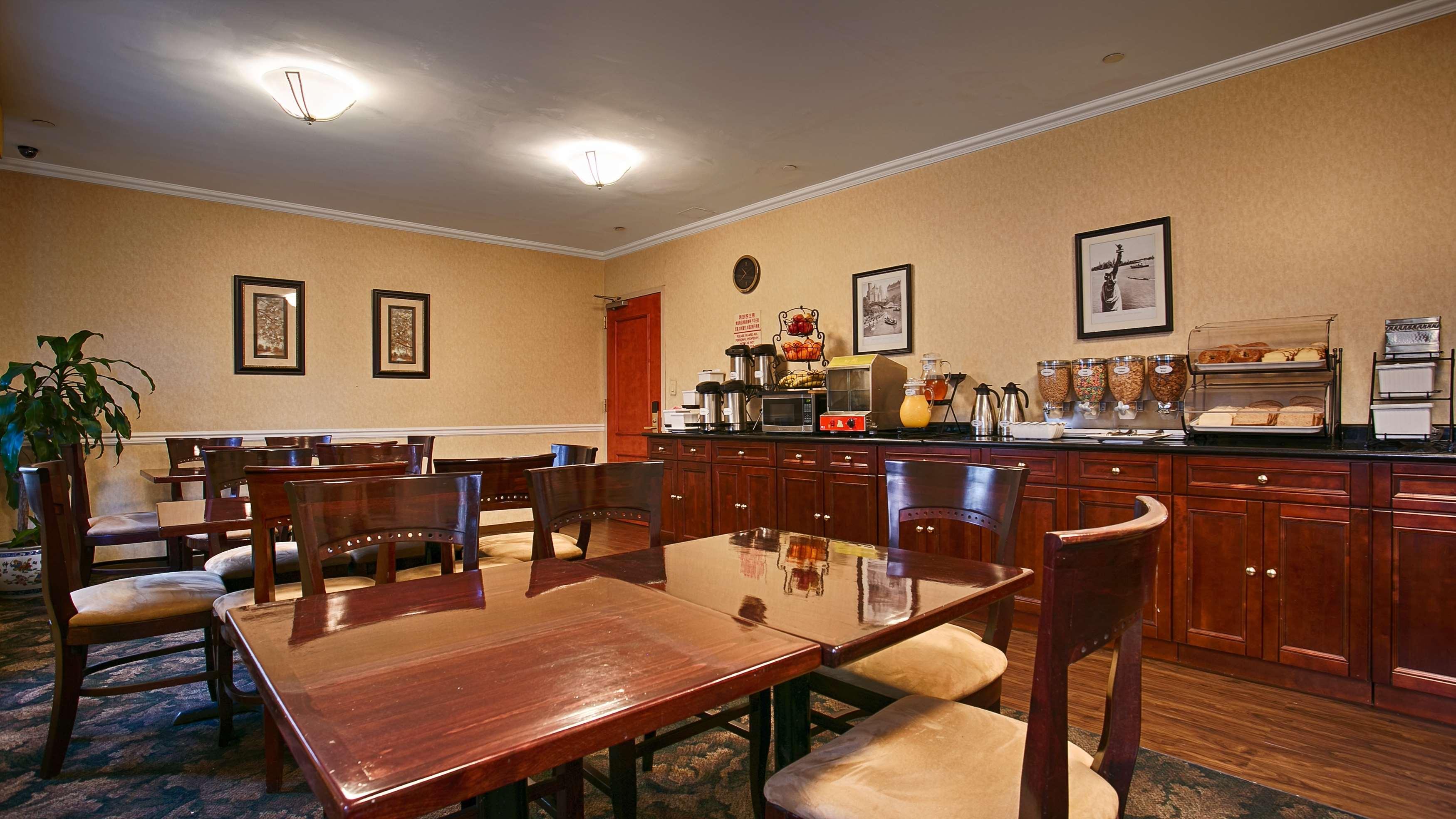 Best Western Queens Court New York Buitenkant foto