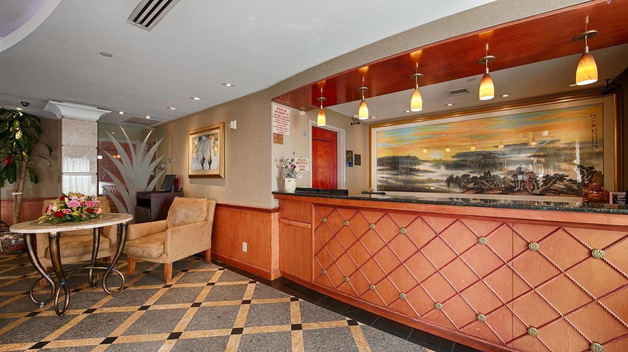 Best Western Queens Court New York Buitenkant foto